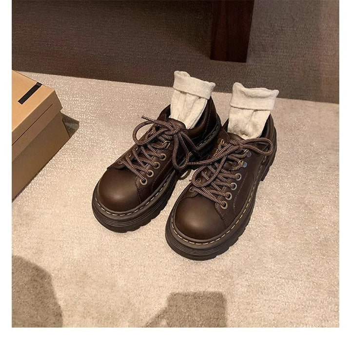 Modern women's chunky lace-up shoes with a sturdy non-slip platform sole, ideal for comfortable daily fashion.