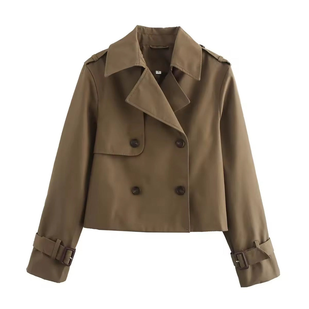 Versatile women's cropped trench jacket. Stylish outerwear for spring & fall, ideal for a chic and comfortable look.