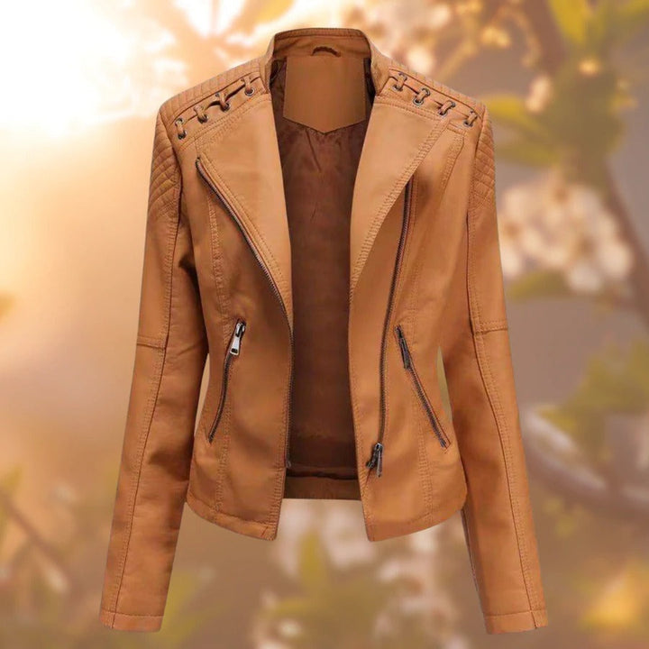 Fashionable women's jacket, built for everyday wear. Durable & versatile outerwear for casual elegance.