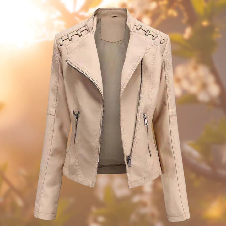 This women's stylish everyday jacket is durable & versatile. Essential outerwear for all-season fashion.