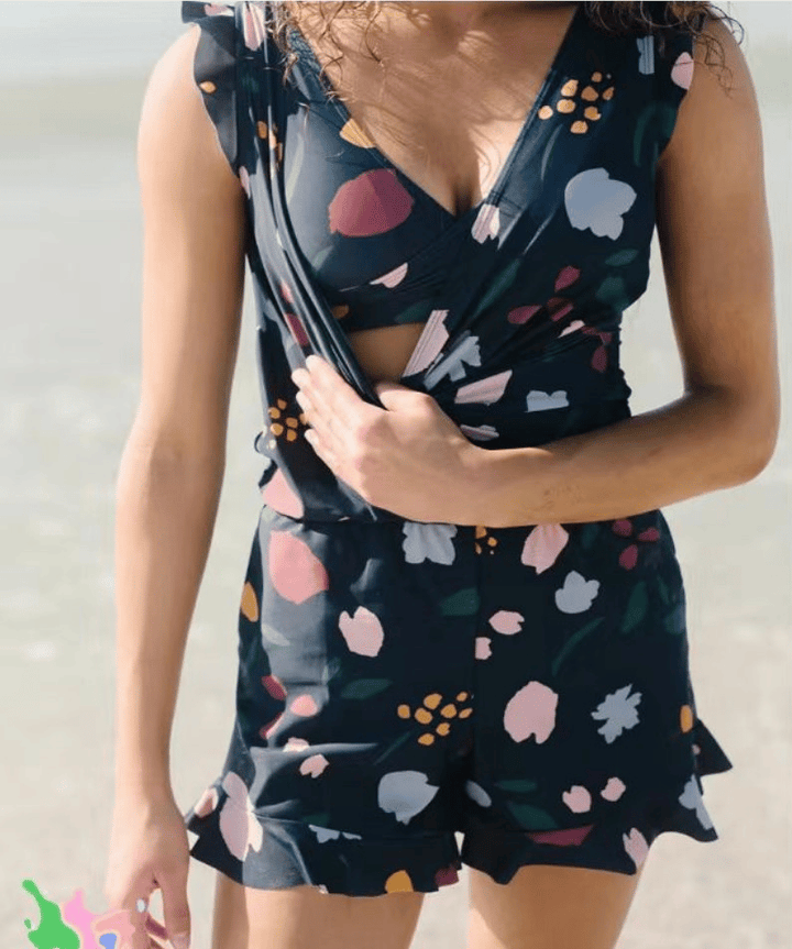 Classic women's one-piece swimsuit, offering a supportive built-in bra for stylish and comfortable swimwear.