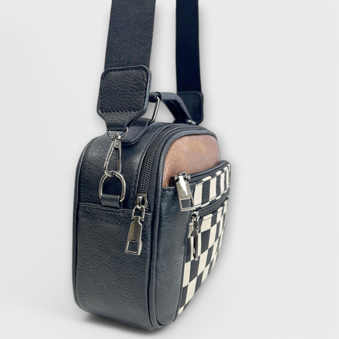 Casual compact women's shoulder bag, ideal for summer, a trendy crossbody accessory