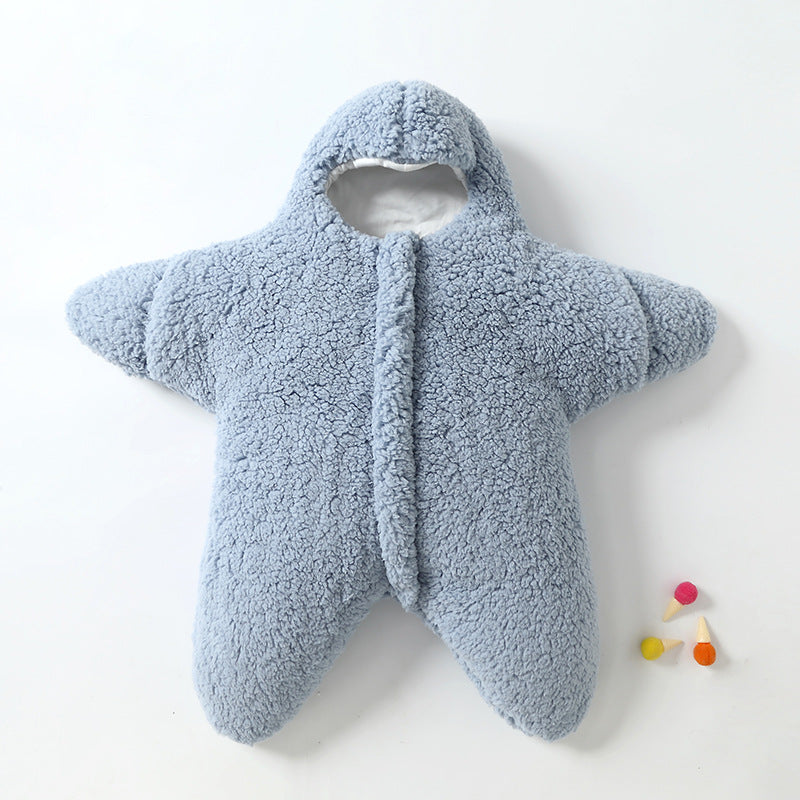 Cozy star pattern baby sleeping bag, essential warm comfort for infants & newborns.