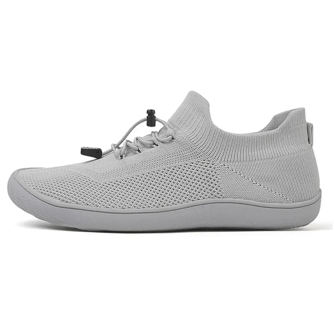 Lightweight minimalist barefoot shoes for men & women, perfect for active use, quick toggle laces.