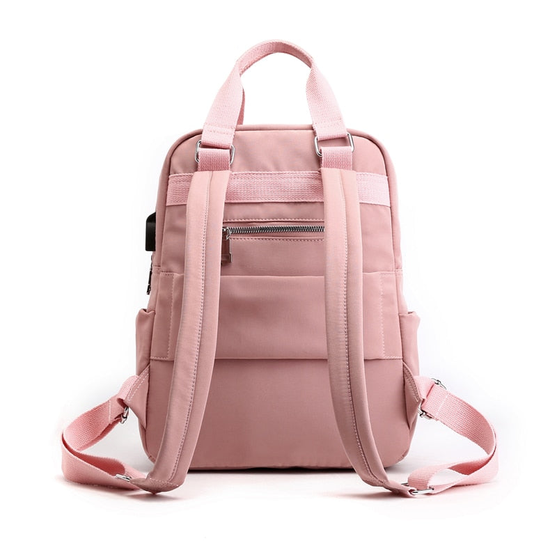 Laptop anti-theft backpack. Water-resistant, USB charging, secure compartments. Protect your gear for school or work.