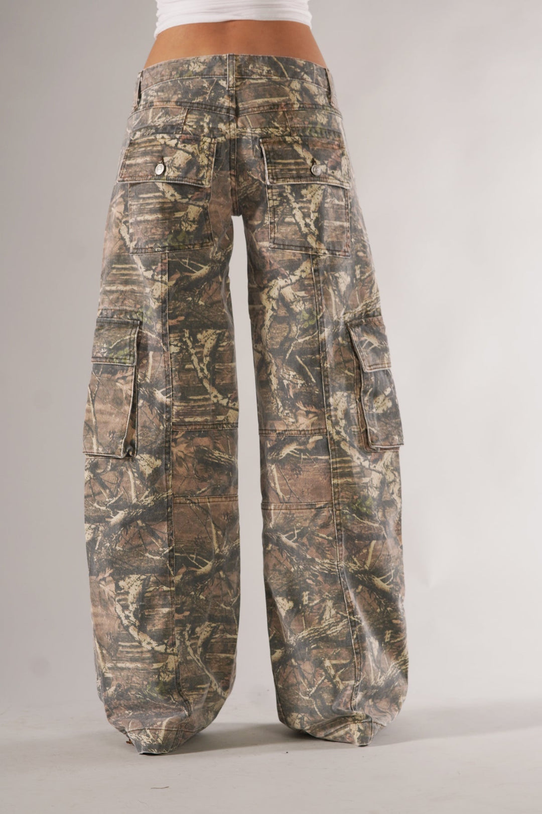 Versatile unisex camo cargo pants, an essential for casual wear, comfort, and style.