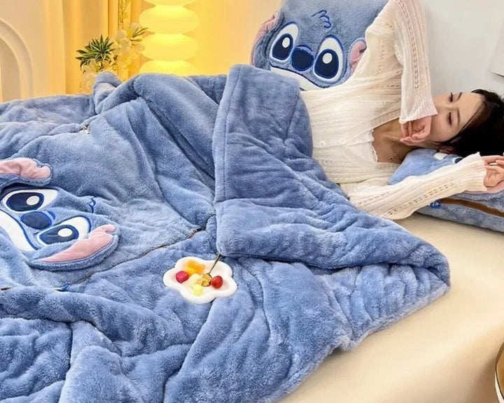 Experience luxurious comfort with this super soft cuddly blanket & cushion set for cozy home warmth.