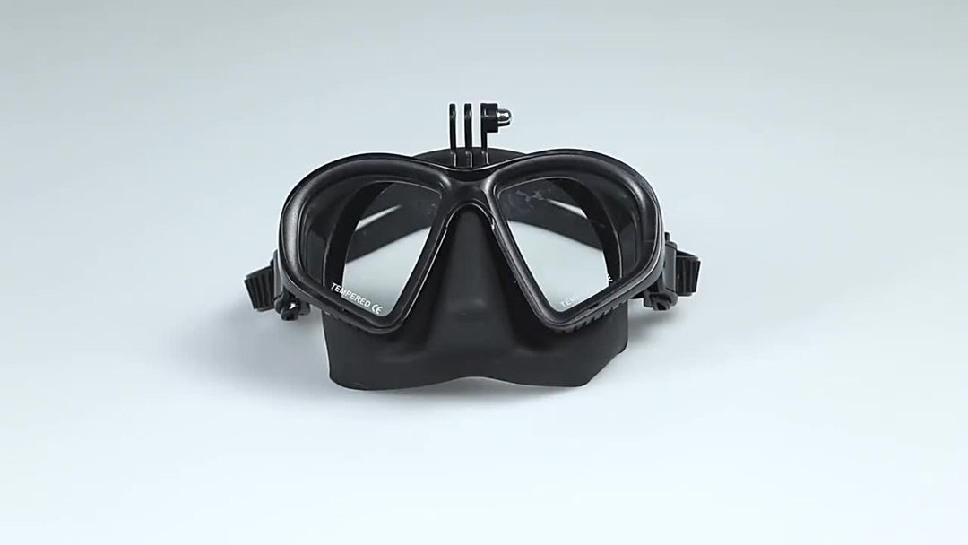 Dive into adventure with this unisex mask, anti-fog, tempered glass, camera mount & protective case.