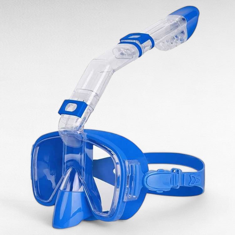 Anti-fog, dry top foldable snorkel mask providing a 180° panoramic view for divers.
