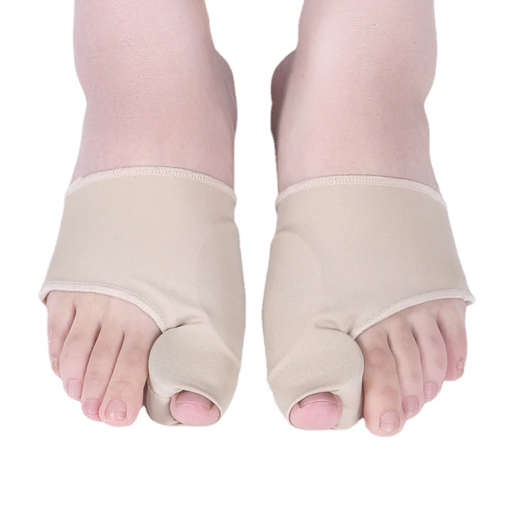 Ergonomic gel bunion support for big toe alignment, ensuring comfortable foot pain relief.