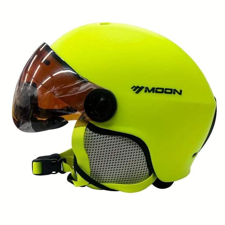 High-quality unisex snowboard helmet, durable & comfortable. Superior head protection for winter sports.