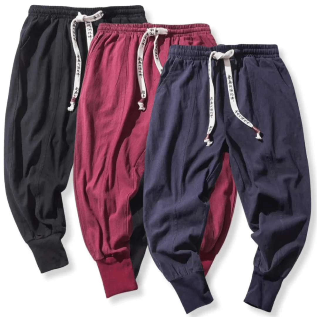 Versatile unisex Japanese style tapered leg pants, relaxed fit for modern street style & casual fashion.