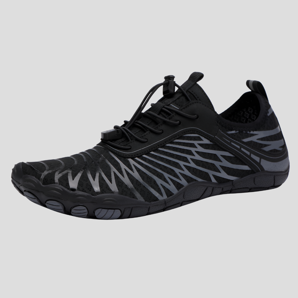 Slip-on aquatic footwear, quick-drying swim shoes for men and women
