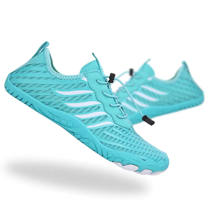 Minimalist quick-lace shoes for a natural barefoot experience. Lightweight, flexible, wide toe box.