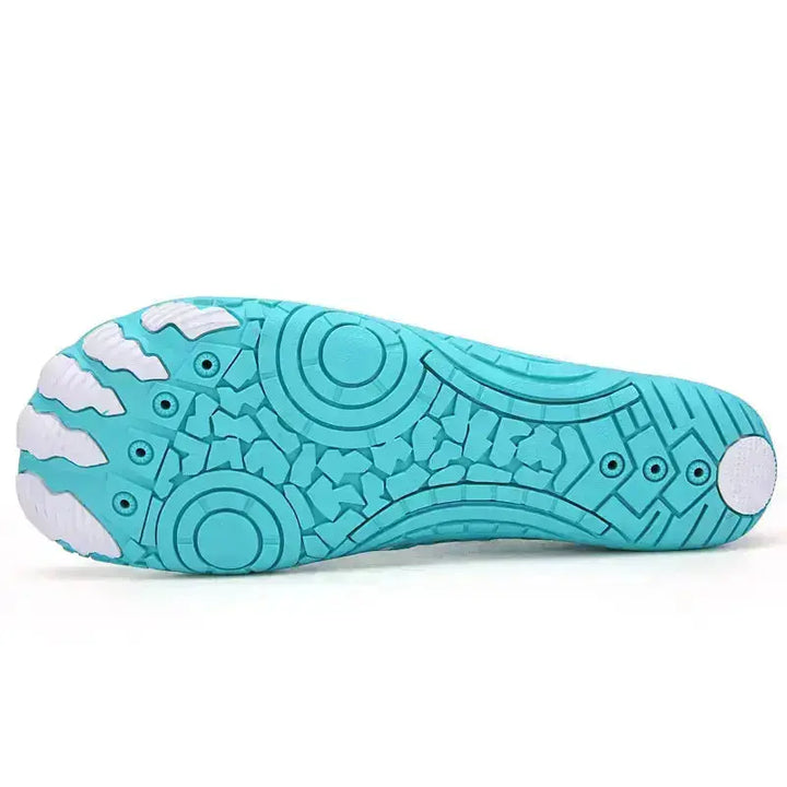 Quick-lace minimalist shoes: lightweight, flexible sole, and wide toe box for comfortable walking.