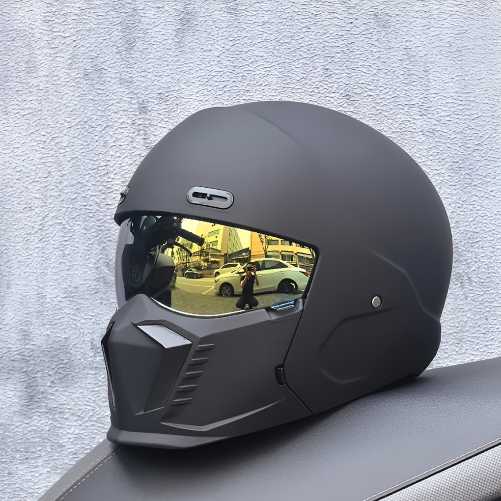 Unisex retro motorcycle helmet, DOT/ECE certified, classic open-face style for safe cruising.