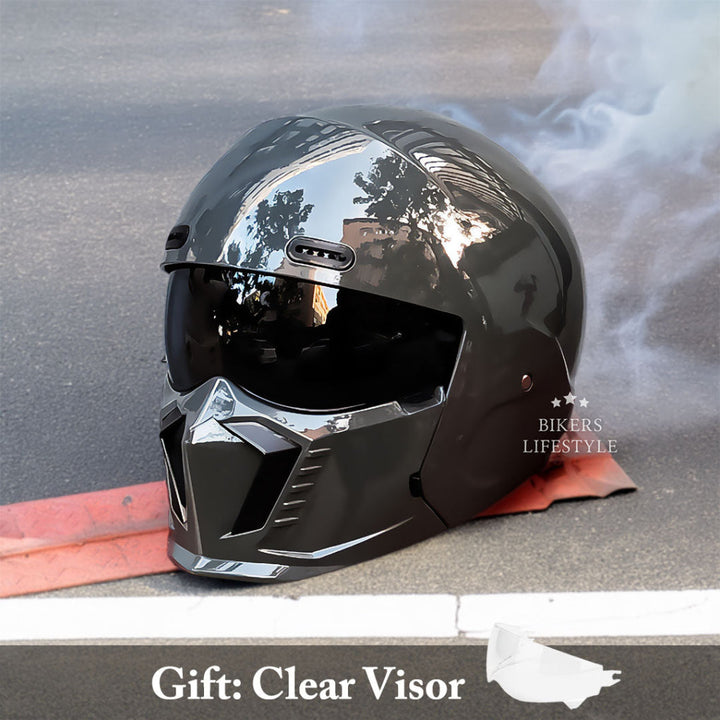 Durable unisex vintage motorcycle helmet, DOT/ECE approved, offering superior head protection.