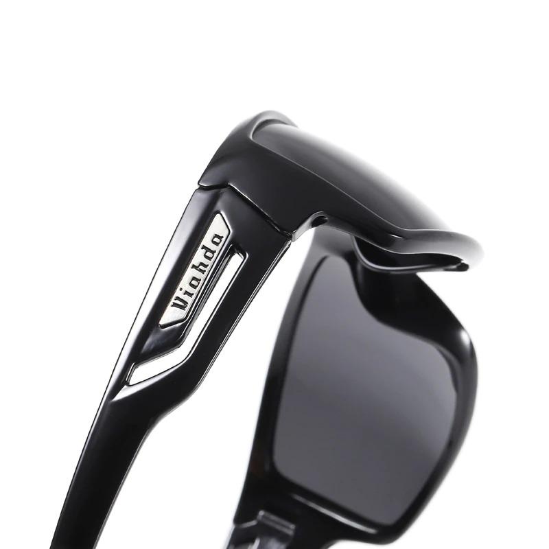 Polycarbonate sporty polarized sunglasses, UV400, anti-glare for active outdoor use.
