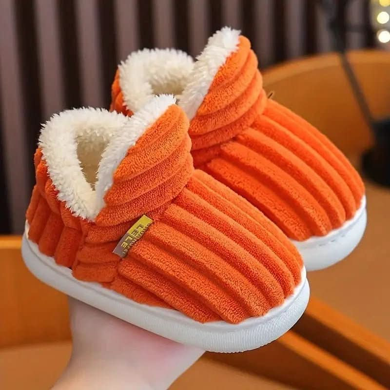 Thermal slippers for men and women, non-slip, cozy, perfect for luxurious indoor warmth.