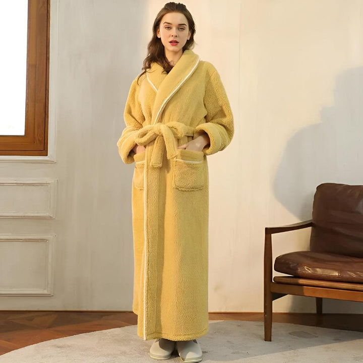 Unisex comfort robe in soft fleece, great for cozy mornings and lounge wear