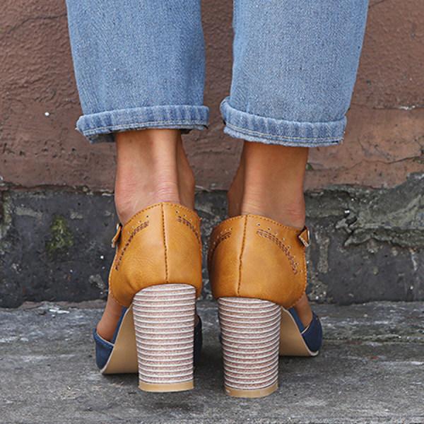 Pair of black women's Mary Jane shoes with sturdy chunky heels, comfortable style