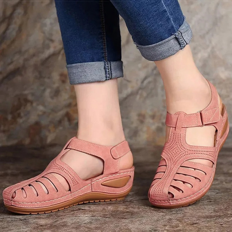 Light brown women's spring walking sandals with cutout details, ideal for comfortable daily wear