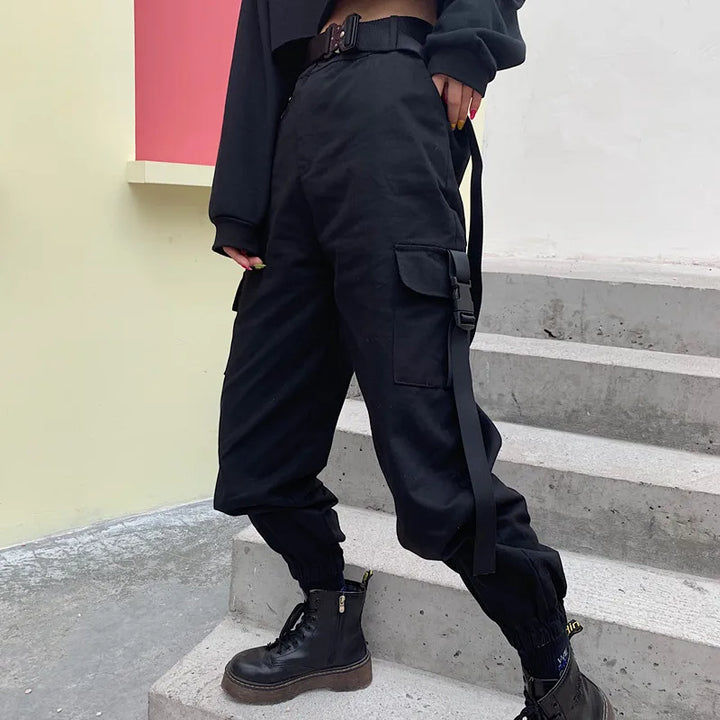 Comfortable women's army green high waist cargo pants, perfect for casual streetwear with a utility style.