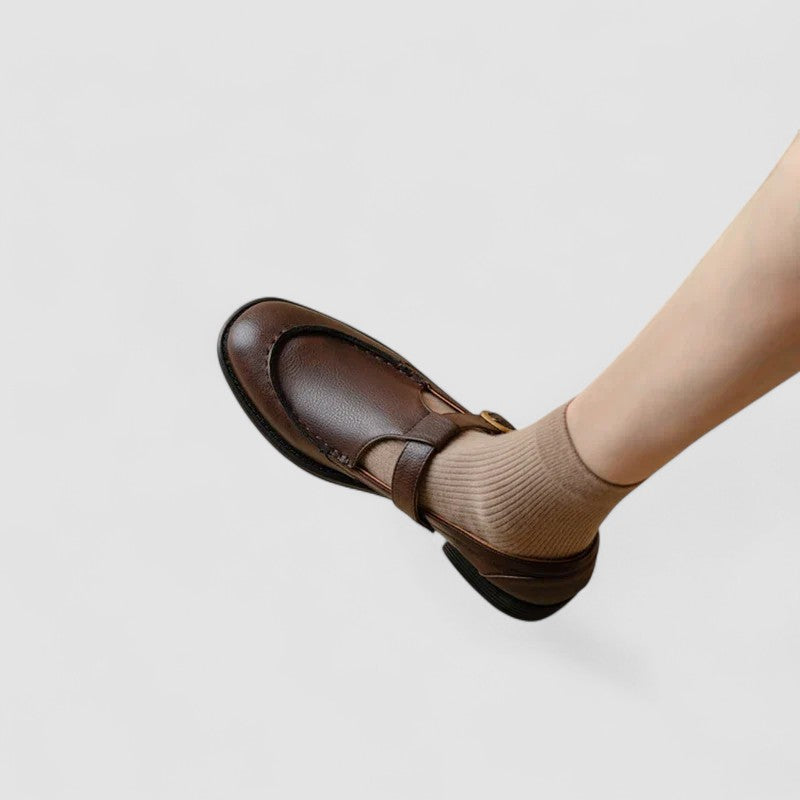 Elegant women's orthopedic Mary Jane shoes in black leather, featuring a stylish square toe