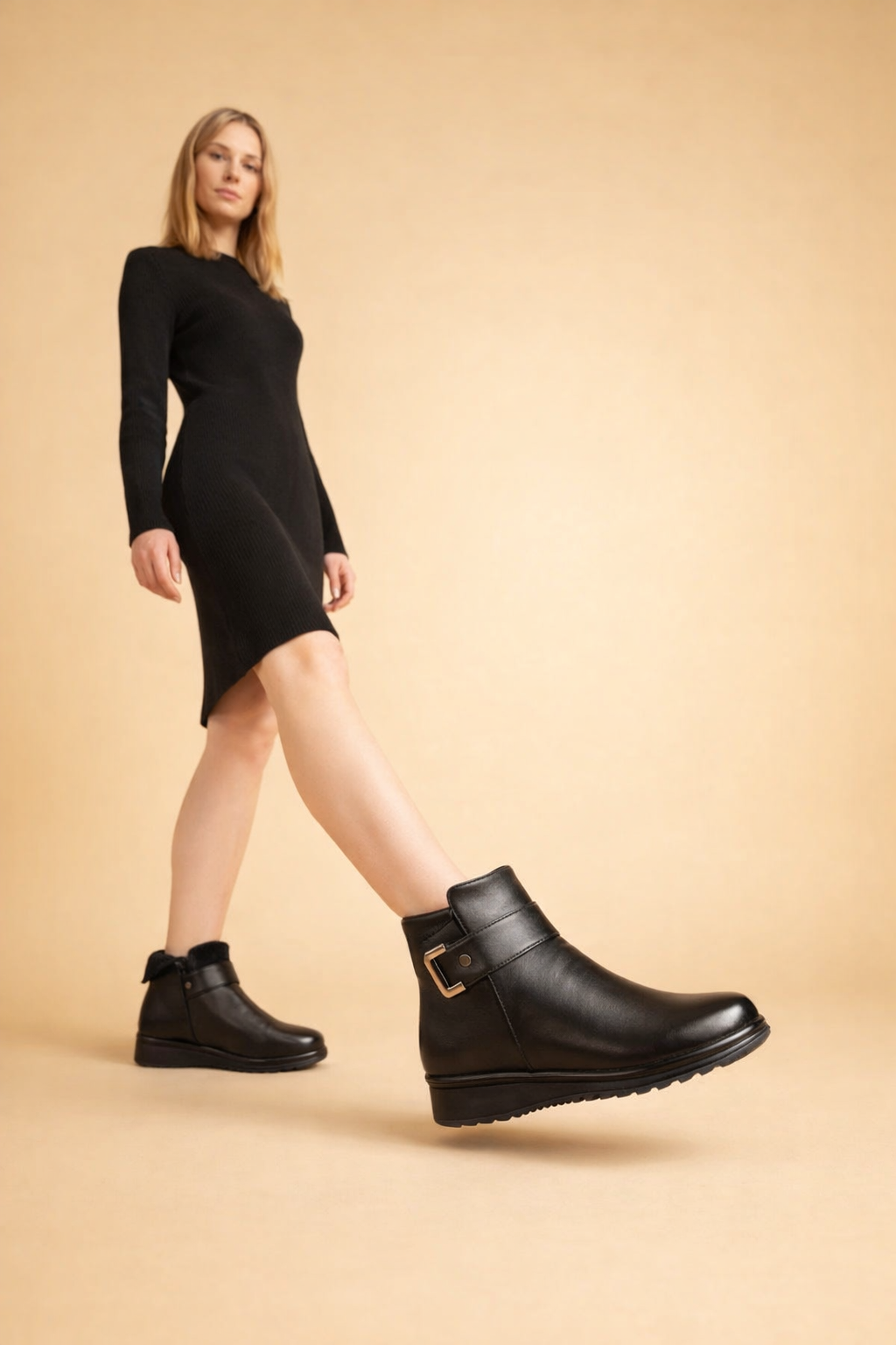 Cozy & warm women's non-slip winter boots for secure footing in cold weather. Stylish casual everyday footwear.