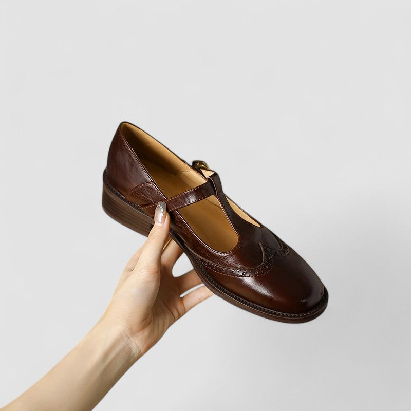Textured sole detail of women's orthopedic Mary Jane flat shoes, CL-0681