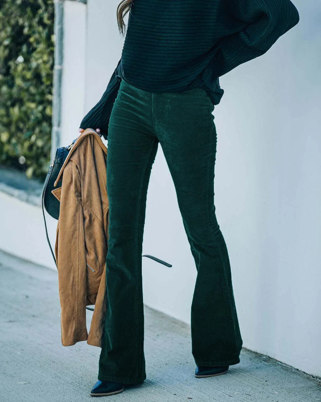 Fashionable women's high-waisted stretchy flare pants, ultimate comfort, versatile casual bottoms.