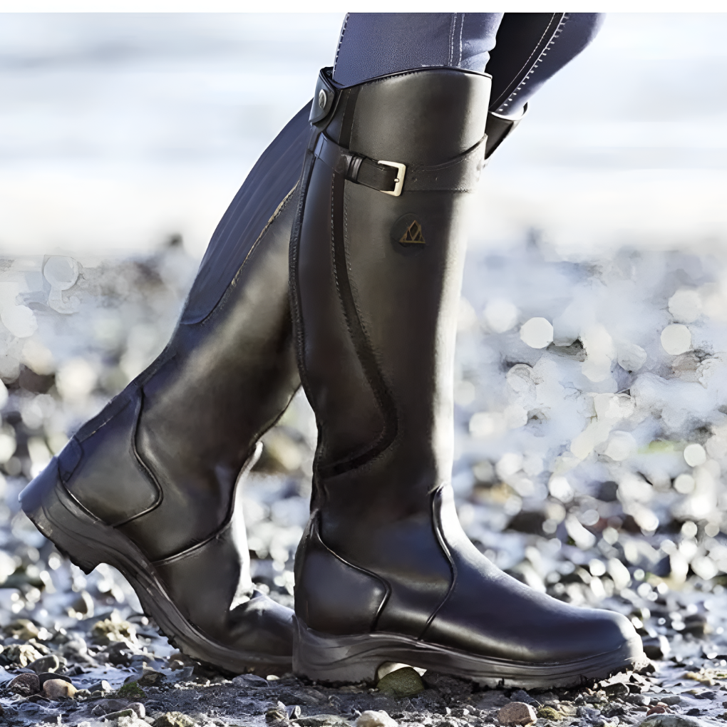 Comfortable women's winter ankle boots, waterproof and stylish, with a practical side zipper
