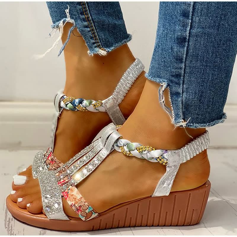 Stylish women's boho wedge sandals featuring decorative elastic straps, ideal for beach holidays & summer fashion.