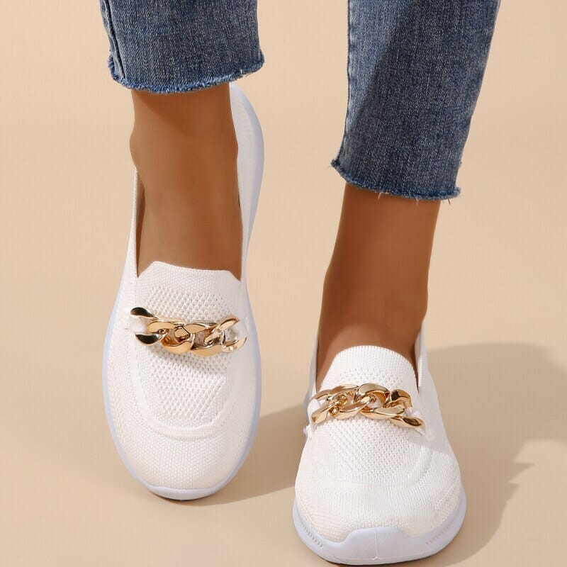 Women's everyday casual shoes, combining breathable mesh, comfort, and walking support