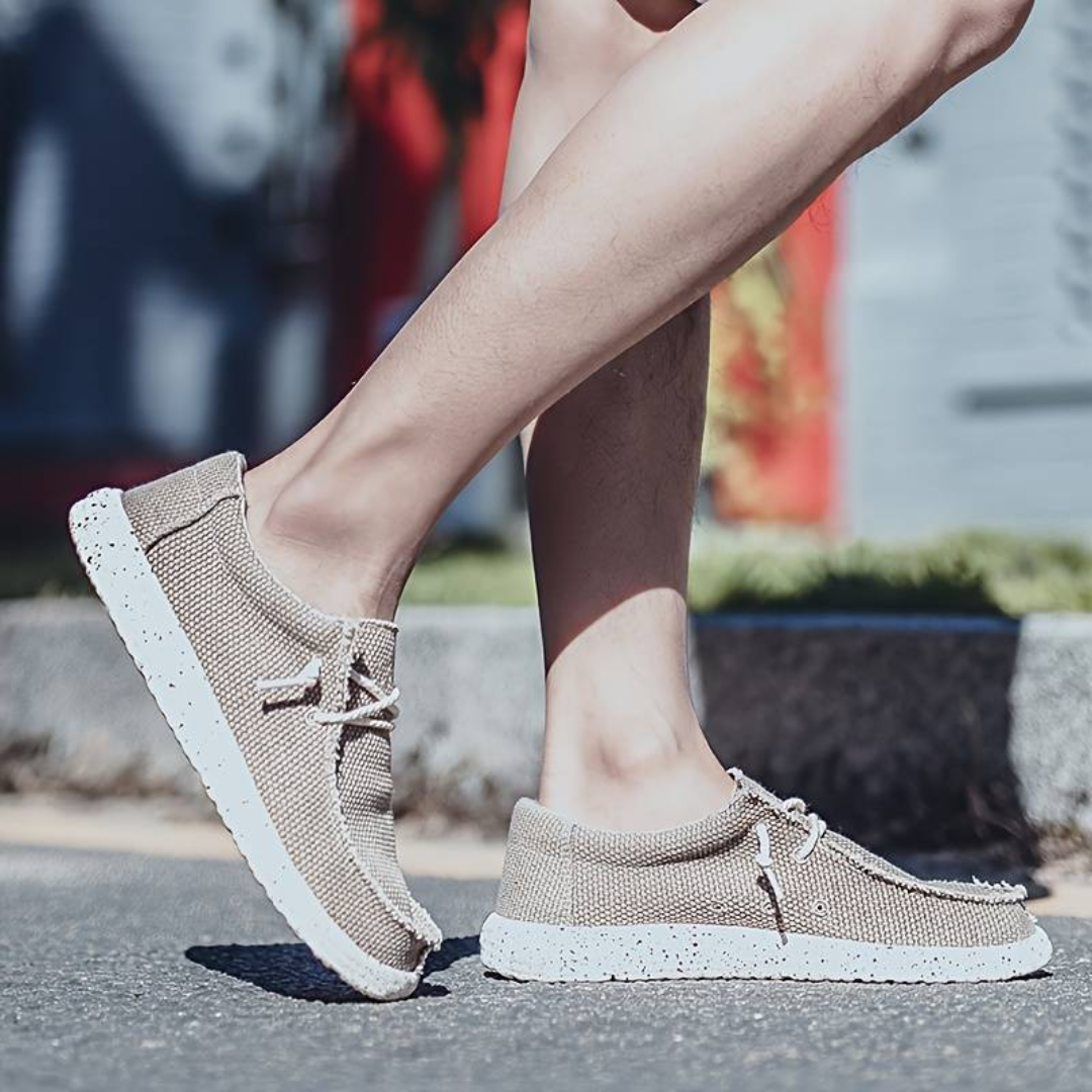 Versatile women's slip-on shoes, breathable & comfortable for everyday, casual, or walking.