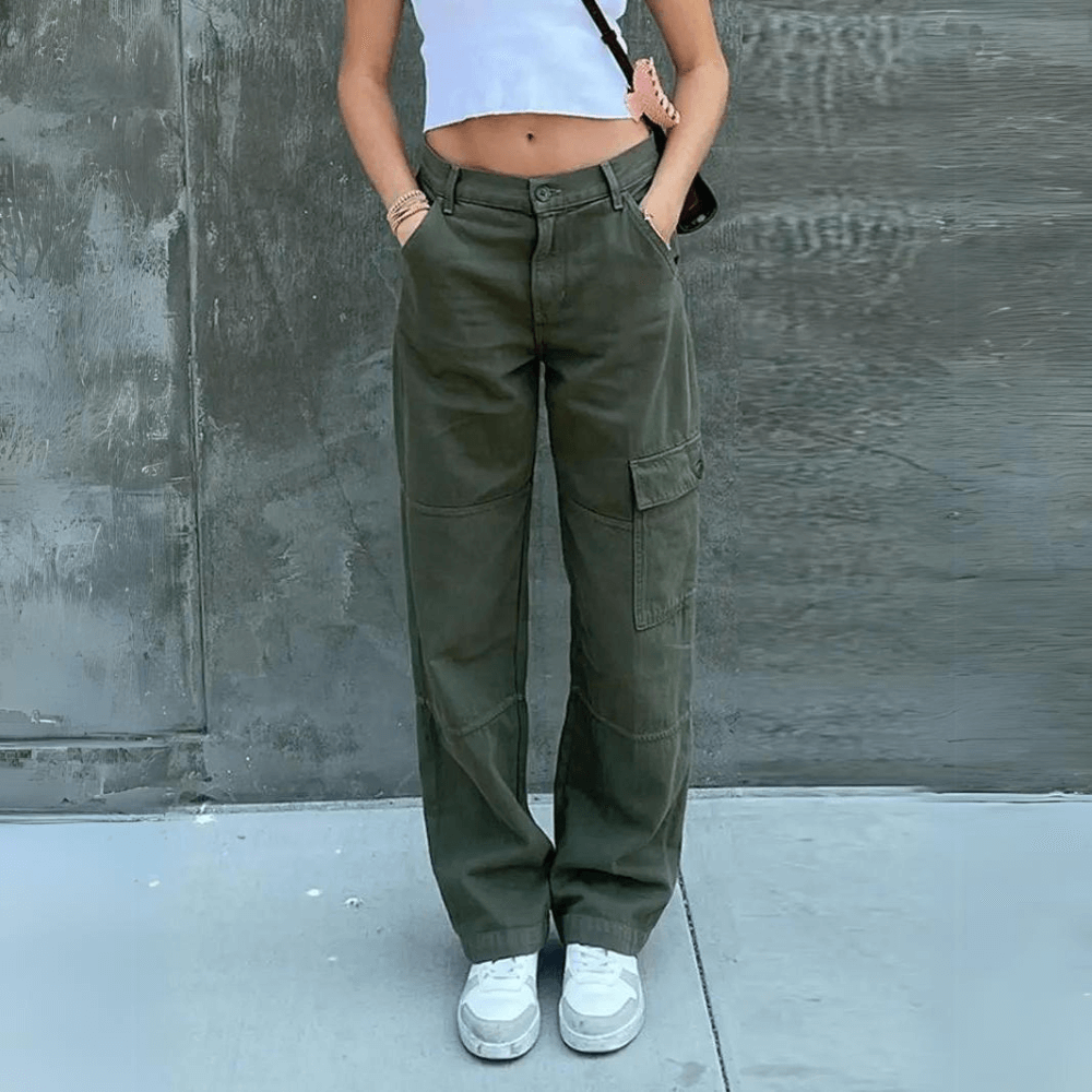 Women's comfortable cargo pants, a versatile fashion bottom for chic utility style.