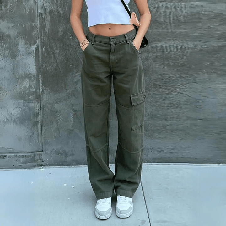 Women's comfortable cargo pants, a versatile fashion bottom for chic utility style.