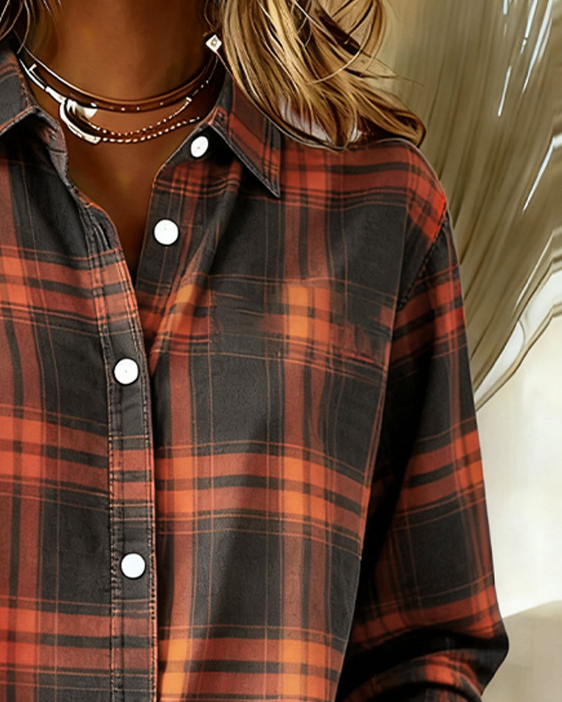 Stylish women's checked top, long sleeves & chic notched lapel, perfect for casual autumn and spring outfits.