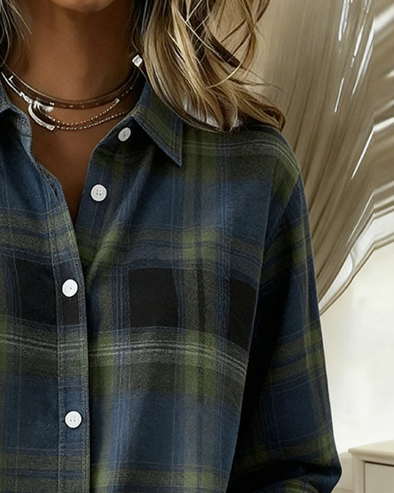 Versatile ladies' checked blouse with long sleeves & notched lapel, a fashionable top for casual spring & autumn.