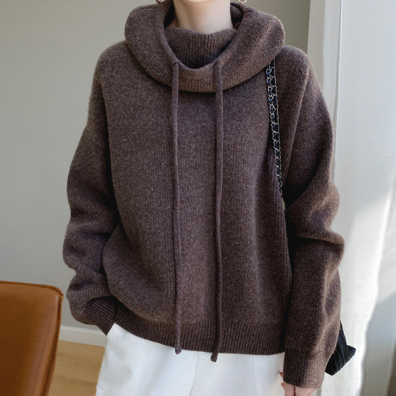 Comfortable women's summer white hoodie with adjustable drawstring, perfect for breezy evenings