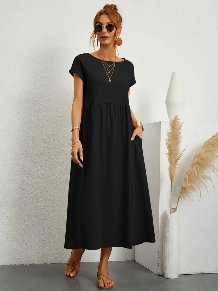 Ladies' versatile summer dress, ideal for chic everyday fashion.