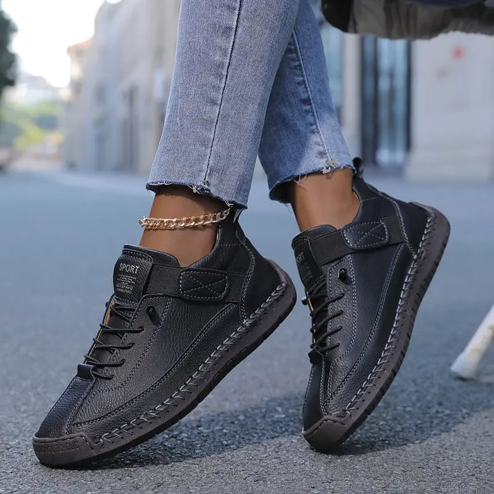Stylish women's athletic casual sneakers with white laces, offering everyday comfort and support.