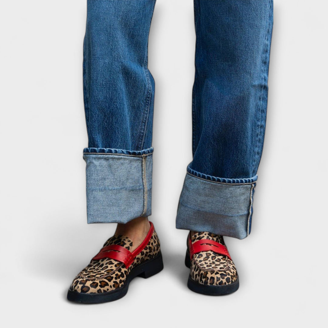 Women's casual leopard print faux suede loafers, comfortable flat animal print shoes