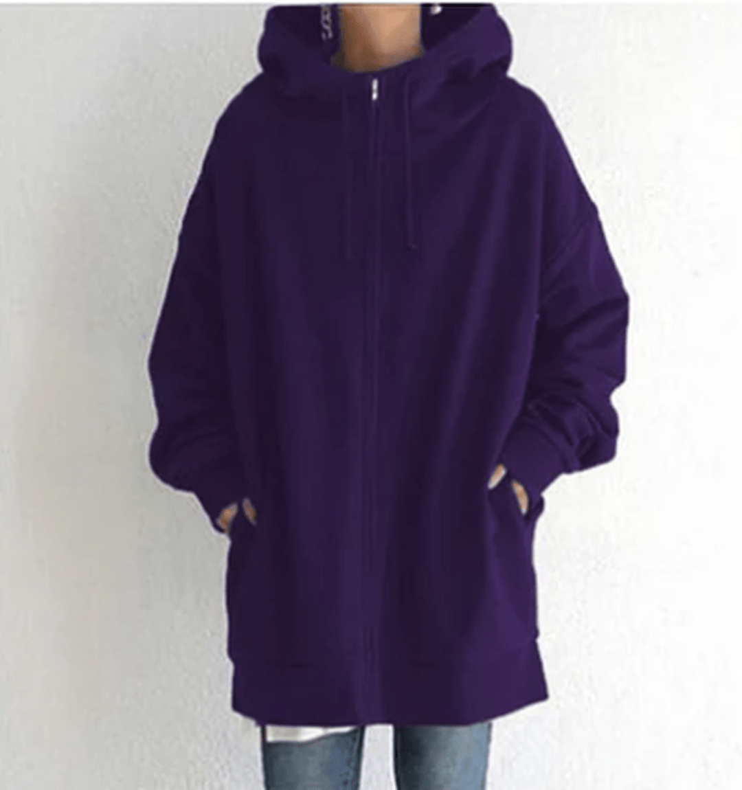 Women's casual hooded jacket with deep pockets, practical for everyday essentials