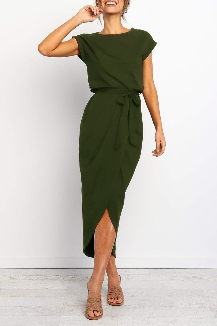 Elegant women's midi dress featuring a stylish tie waist, comfortable and versatile.