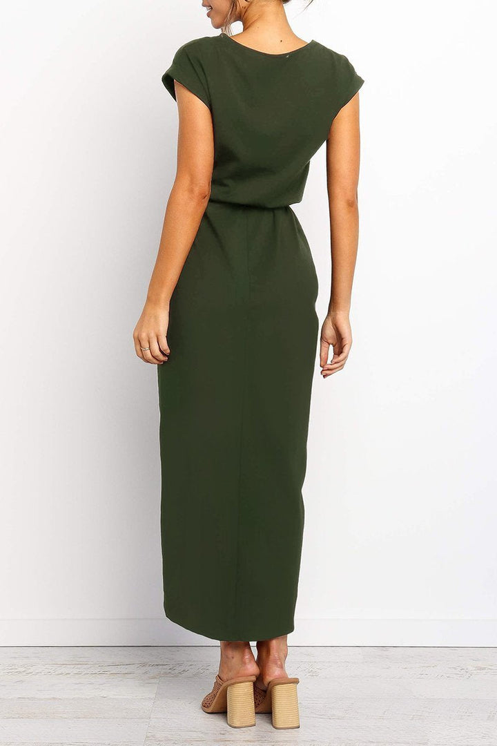 Comfortable women's midi dress, ideal for casual outings, featuring a tie waist.
