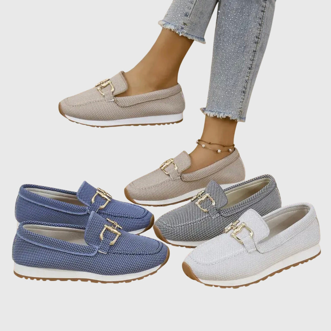 Fashionable women's orthopedic flat loafers, easy to wear for all-day comfort.