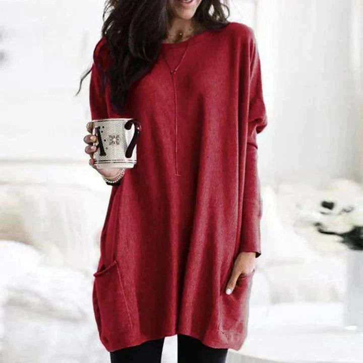 Comfortable women's casual t-shirt with handy pocket. Soft, short sleeve top for everyday style.