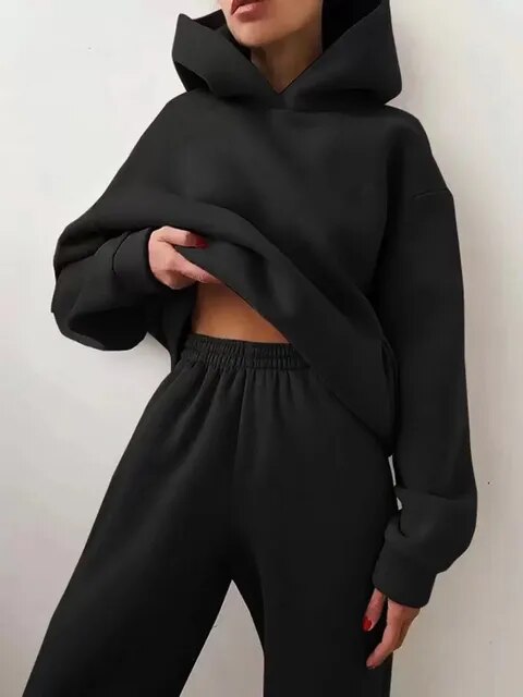 Women's casual two-piece set, full length shot, ideal for spring loungewear and everyday.