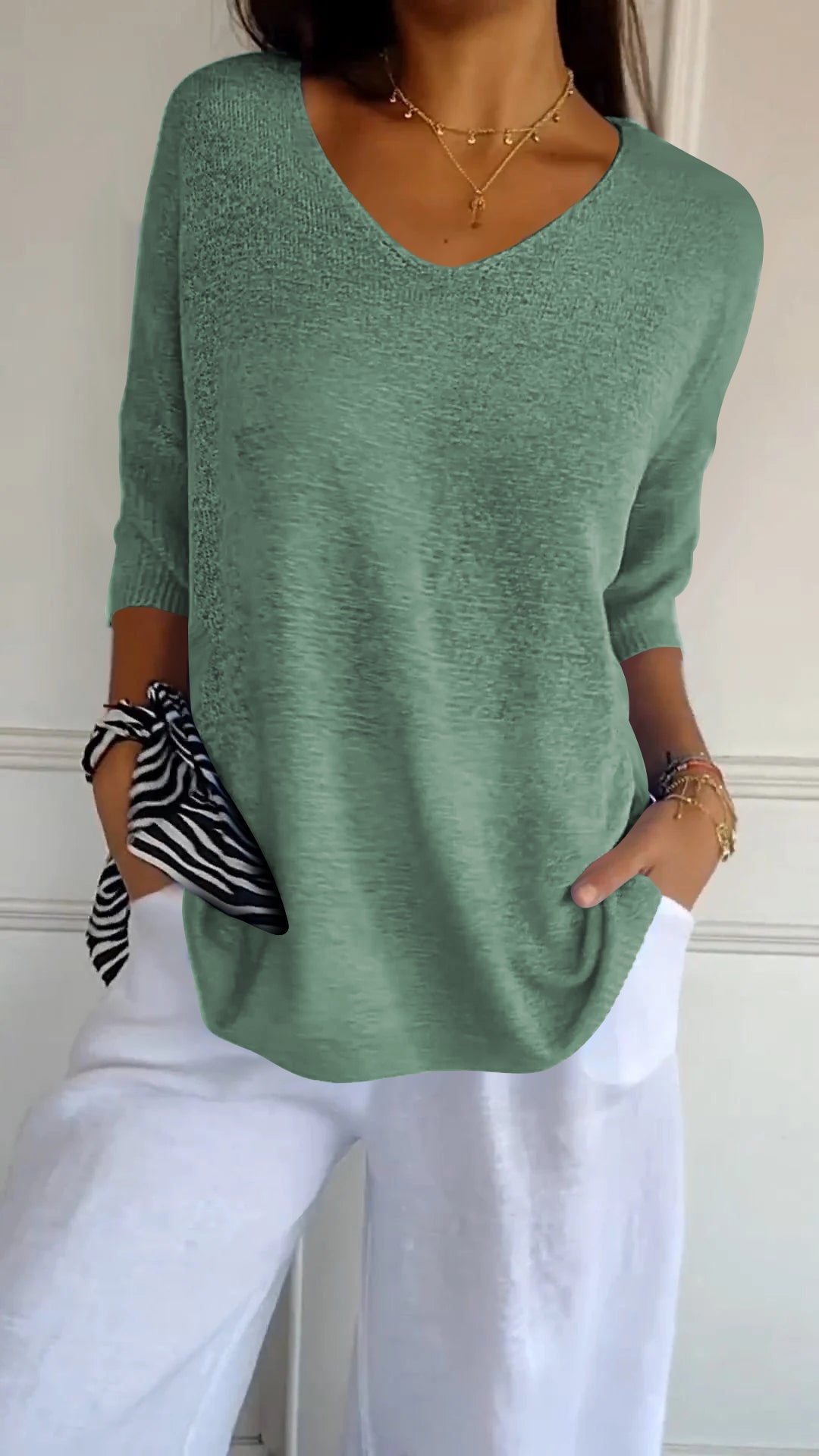 Comfy women's apparel: everyday v-neck blouse, ideal relaxed fit pullover top
